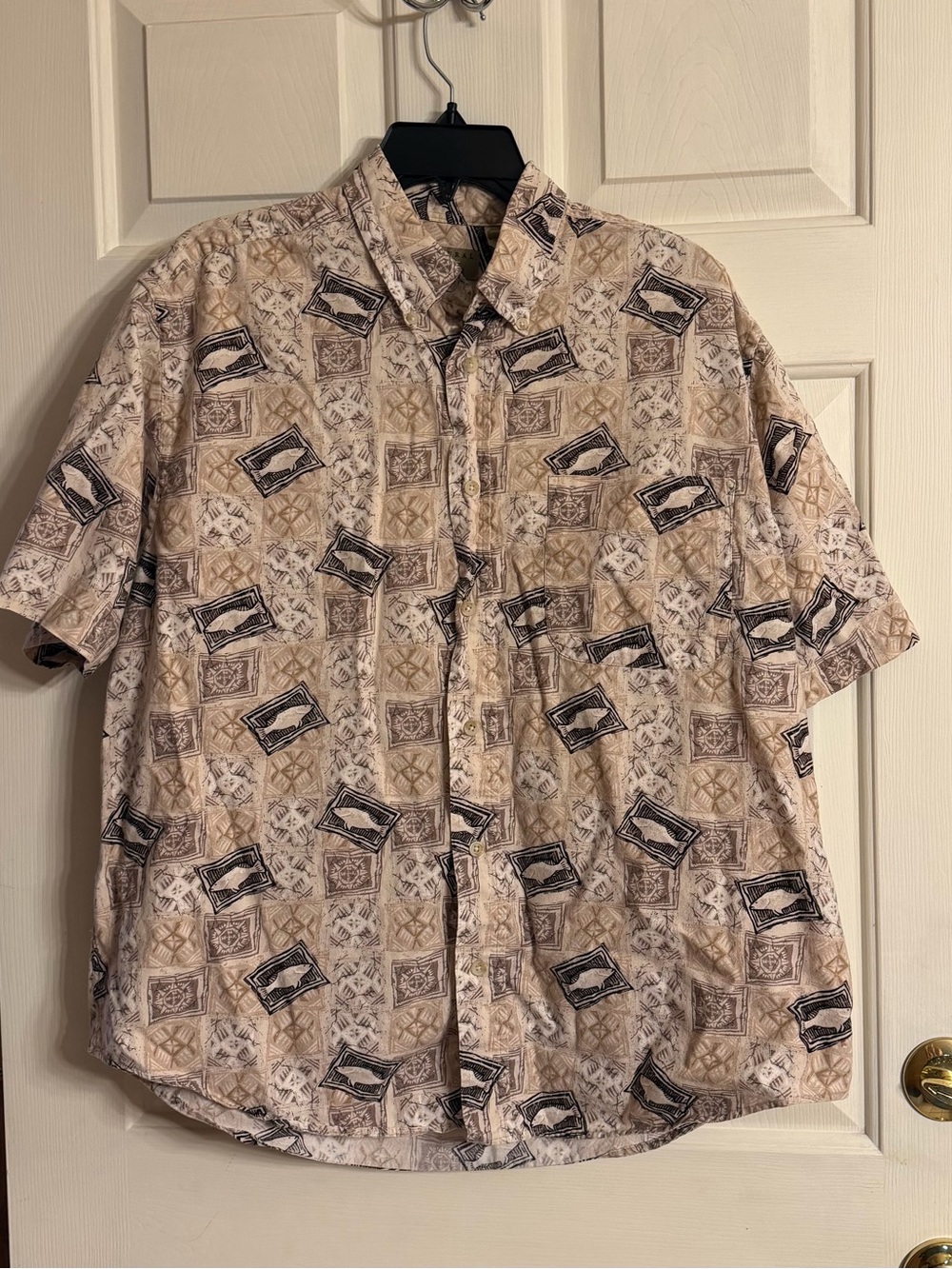 Natural Issue Men’s Short-Sleeve Button-Down shirt in Beige Fish  Print size L